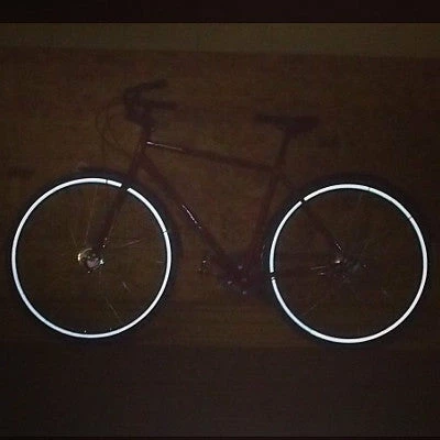 Ebon Bande Réfléchissante Autocollante Sur Jante Roue De Vélo – Image 3