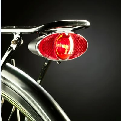Feu Avant Et Arrière Clignotant Sans Pile Reelight RL720 – Image 3