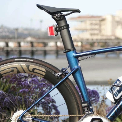 Feu Vélo Arrière USB Sur Tige De Selle Sentry Aero 260 NiteRider – Image 3