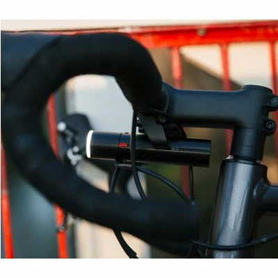 Feu Vélo Avant 700 Lumens PWR ROAD Avec Batterie Externe Knog – Image 4