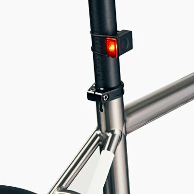 Lampe Vélo LED Arrière Block Bookman 18 Lumens – Image 4